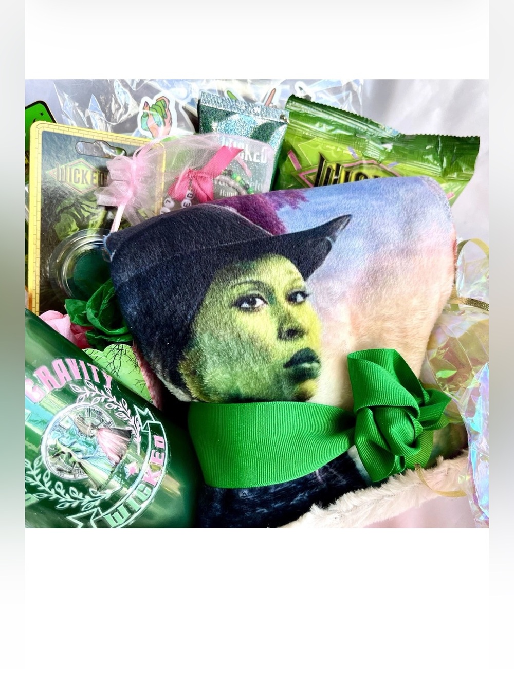 Wicked Inspired Elphaba Green Theme Plush Throw and Spa Basket